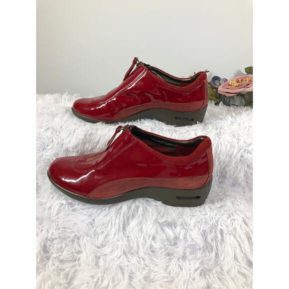 Cole Haan Nike Air Luna waterproof patent leather slip-on shoes zip Front 9B Red - Picture 2 of 10
